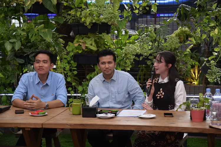 Gibran Rakabuming Raka mengumumkan Emil Dardak dan Arumi Bachsin Sebagai Juru Bicara (Jubir) Pilpres 2024