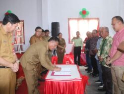 Bupati Minahasa Selatan Hadiri Ibadah Safari Natal dan Peresmian Gedung BPU Desa Wulurmahatus di Kecamatan Modoinding