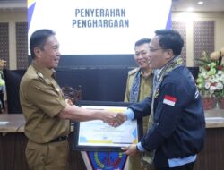 Minsel Hebat.!!!, Bupati FDW Terima Penghargaan BKKBN RI